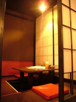 It is a perfect private room digging seat for two people perfect for meals and dates with loved ones! All-you-can-drink includes famous sake `` Dassai ''! More than 15 types of sake! Also includes real shochu etc! !