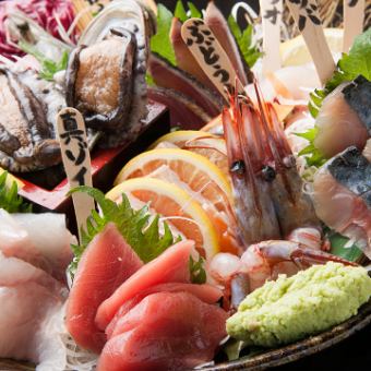 【5月限定！令人興奮的海鮮7件裝、時令蔬菜和時令魚類套餐】4,980日元，含Dassai和Premol在內的2小時無限暢飲