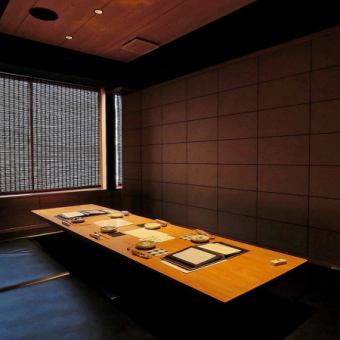 個室12名様迄　掘りごたつのお席となります。（上記個室と同席です）
