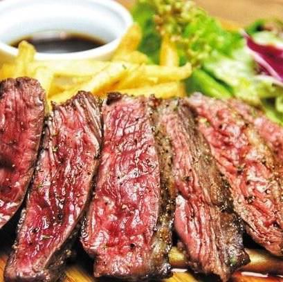 說到Aozora Table，【熟肉】☆☆我們很講究購買肉類並從頭開始準備。享受肉的鮮美