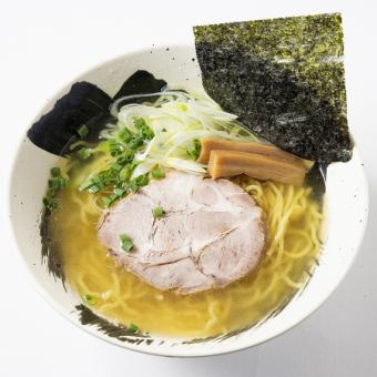 黄金函館塩らーめん