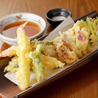 【还有无限畅饮】火锅、时令蔬菜、时令鱼类天妇罗等11道菜“馒头套餐”3,980日元|宴会