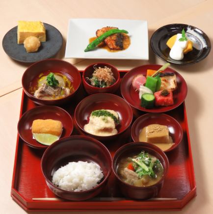 【昼餉 ランチ】華膳