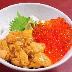 Nicolor bowl (sea urchin and salmon roe)