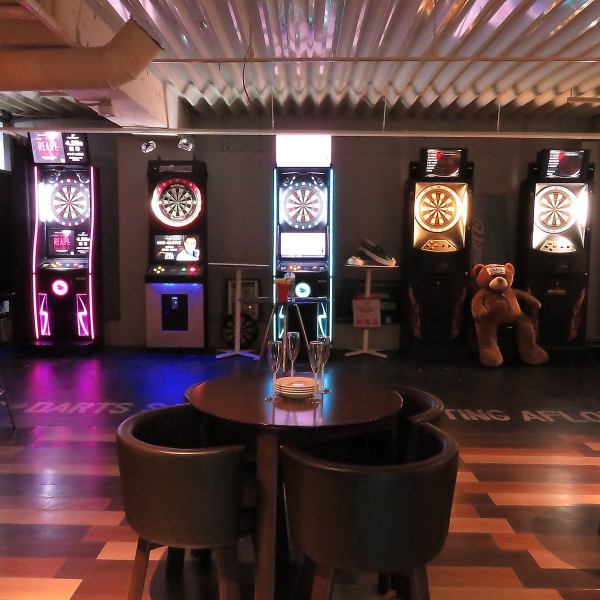 SANDはただのダーツバーではございません。スポーツ観戦と様々な方法で素敵なお時間をお過ごしいただけます♪プロ御用達のアイテムも販売しているのでお気軽にご覧ください☆