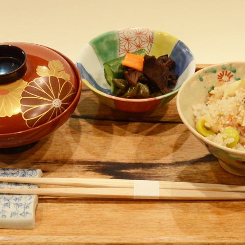 「夜懐石」で季節の美味を楽しむ贅沢な時間