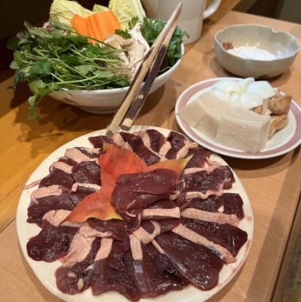 【오리지부 냄비】 상쾌한 맛과 오리 고기의 식감이 즐길 수 있는 오리 냄비를 포함한 전 4~5품 15000엔(세금 포함)