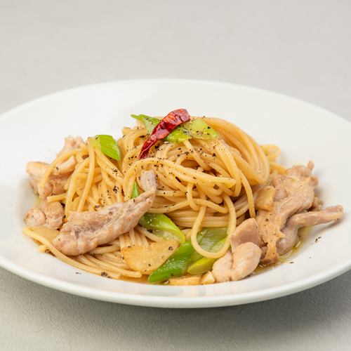 鶏セセリと長ネギの和風ペペロンチーノ