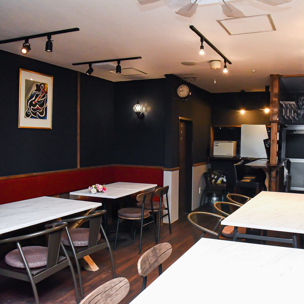 開放感のある店内でごゆっくりお楽しみいただけます！