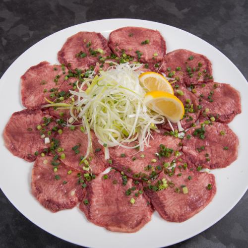 You can enjoy delicious meat and special dishes!