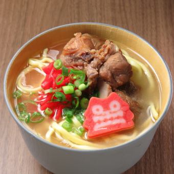 自慢の沖縄そば