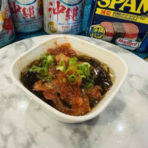 Prevent summer fatigue! Mozuku seaweed, vinegar, raw meat, and kimchi