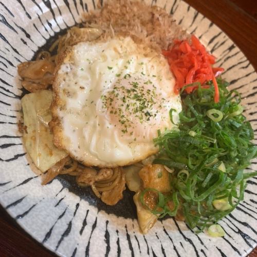 目玉焼きソース焼きそば