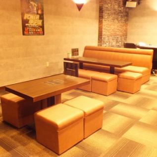 <Sofa seat> Sofa seat which can be hung up to 8 people ♪ Perfect for drinking party ◎