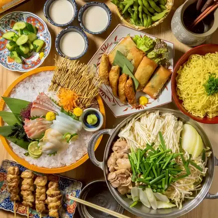 【次元おすすめ！】 鶏塩鍋・自家製鶏の唐揚げなど料理8品＋120分飲み放題付き 6,000円→5,000円
