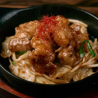 鉄板和牛もつ焼き