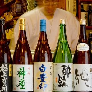 We have a large selection of sake and shochu carefully selected from all over the country.