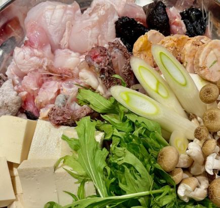 安康鱼火锅及豪华寿司套餐（8道菜）11,000日元（含税），仅限冬季供应。