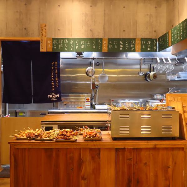 You'll be thrilled with the interior, which looks just like a street food bar in Hakata ♪ You can also take home the signature oden and yakitori dishes.Even the system looks like a food stall izakaya and it feels like a trip to Kyushu ◎