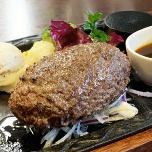 常陸牛のレア焼きハンバーグ