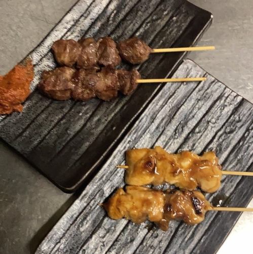 鶏もも串焼　2本