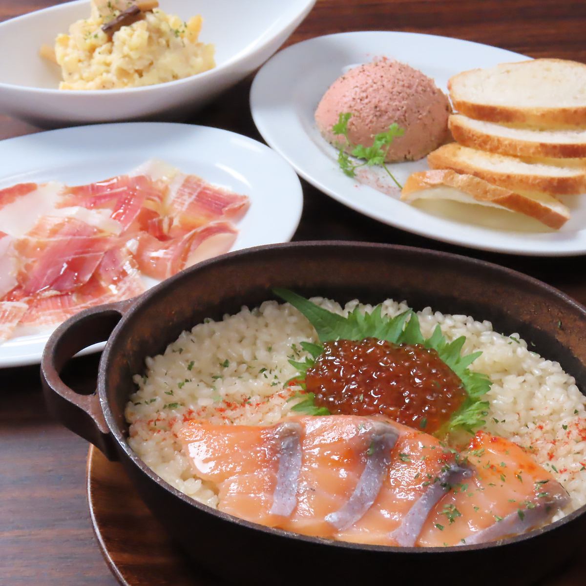 5 minutes walk from Toritsu Kasei Station ◎A bistro with a homey atmosphere and Western food!