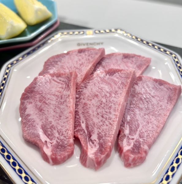 【飲み放題付き】7700円コース◆当店自慢のお肉や逸品料理を詰め合わせたボリューム満点プラン◎