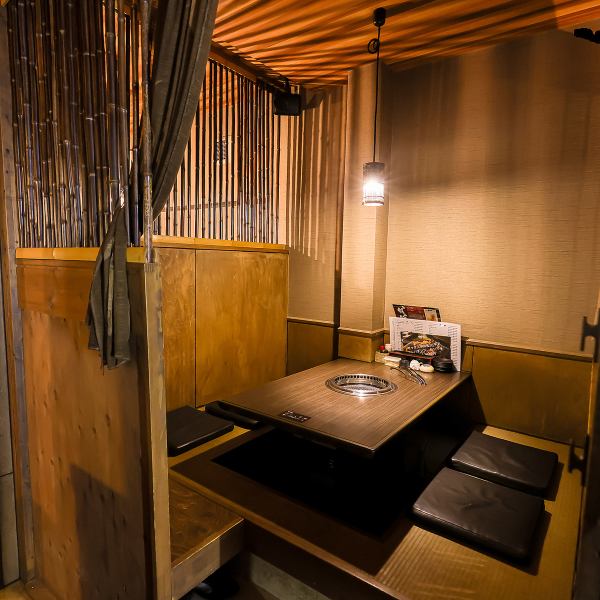 掘りごたつになっているから、ゆっくりとくつろげ、居心地がいい。お子さん連れでも利用しやすい。