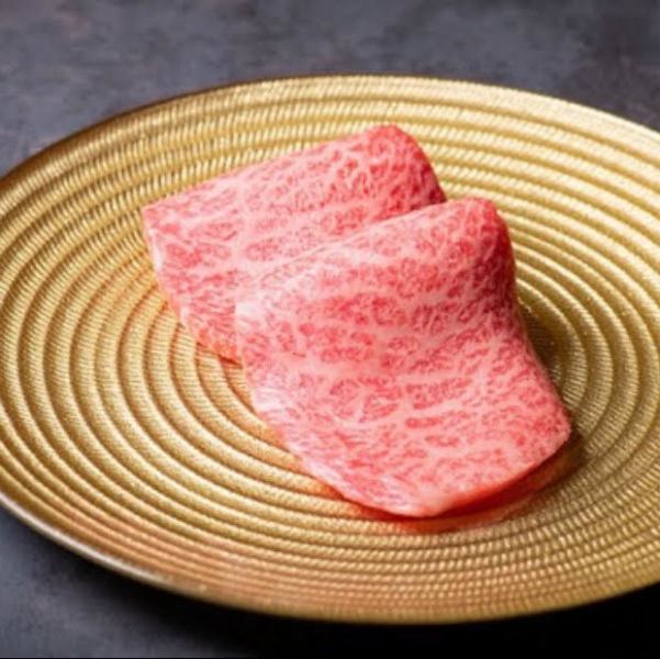 焼肉いのうえ吉祥寺店名物【生切りいのうえロース】さっと炙って食べられる至高の逸品☆
