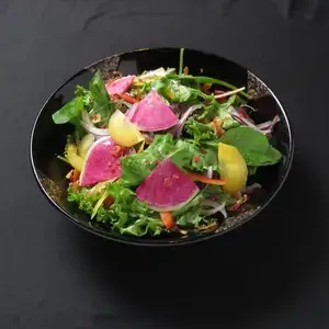 홍채 샐러드 ~ 레드 와인드 레싱 재봉 ~
