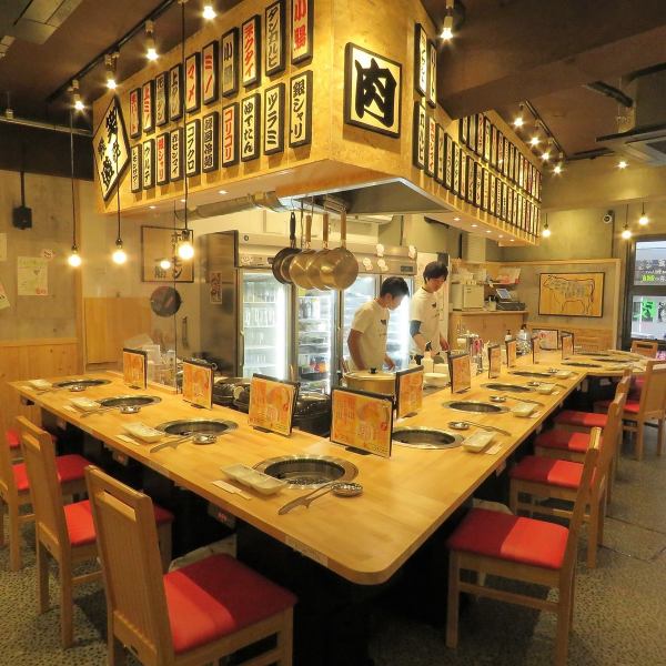 We also have counter seats for 2 people, so it is also recommended for couples ♪ Please enjoy the special yakiniku to your heart's content.