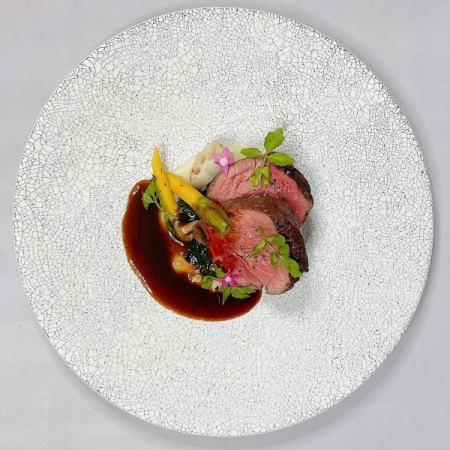 川越の農家さんから直接仕入れている野菜や黒豚などを使用。