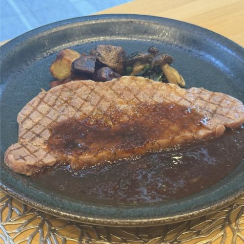 サーロインステーキ　150g　和風赤ワインソース