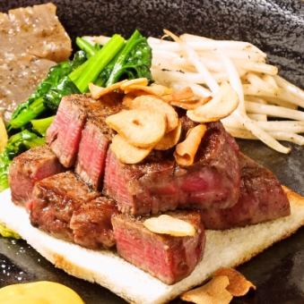 Course A [Japanese Kuroge beef steak & today's seafood teppan + green salad & bacon garlic rice]