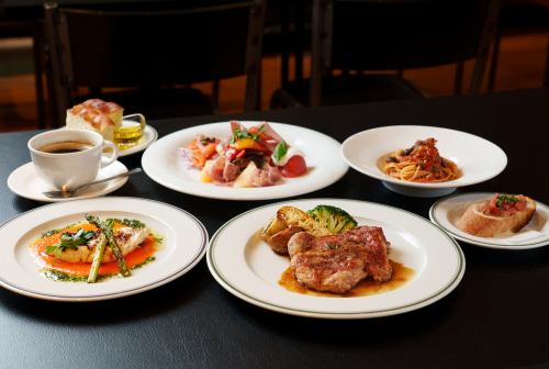 Italian Dinner Course [B]: 7 dishes including appetizer, pasta, fish dish, meat dish (pork), and dessert. 6600 yen.