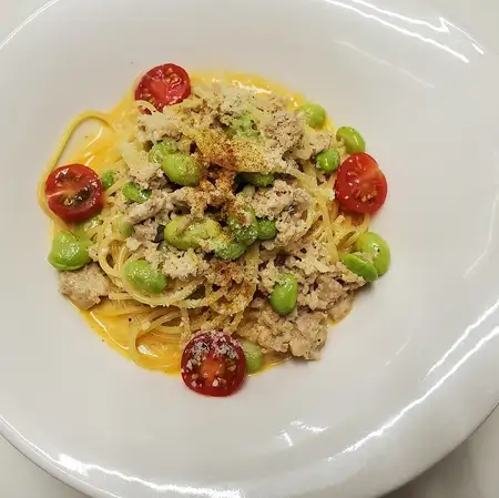 鶏ひき肉と枝豆のクリームソース ガラムマサラの香り
