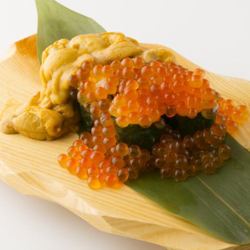[Specialty! Sea urchin and salmon roe spilled sushi]