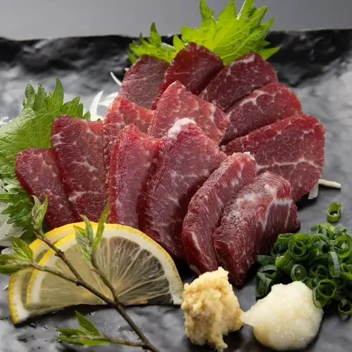 馬赤身刺し