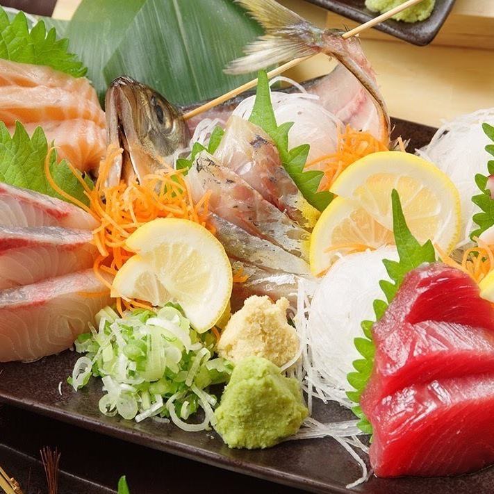 落ち着いた個室で過ごすひと時はデート利用にもおすすめです。