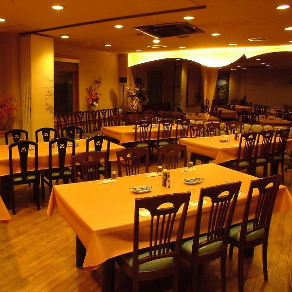 【団体利用におススメ】■3F■各種宴会・2次会・Partyに♪15名～35名迄利用可能のスペース有！お食事付きでパーティースペースとして貸出いたします♪■マイクやプロジェクター、スクリーンも無料貸出有！催し物や、ゲーム、サプライズの動画を流すなど非常に使い勝手が良い空間となっております。