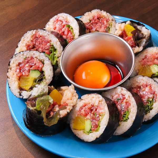 ≪ユッケキンパ≫ 税込1,628円 ～ 三味カルビだけで味わえる禁断の味！