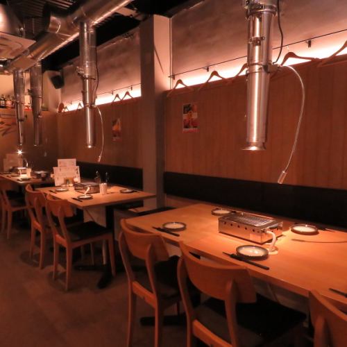 We have table seating for six people.Reservations are accepted for groups of 4 or more.