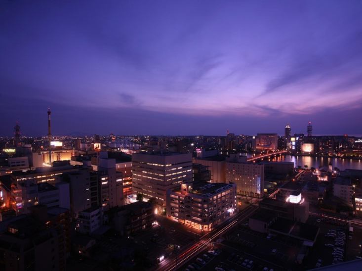 夜景の見えるＡＮＡホテル最上階。食事にＢＡＲ使用に最適★