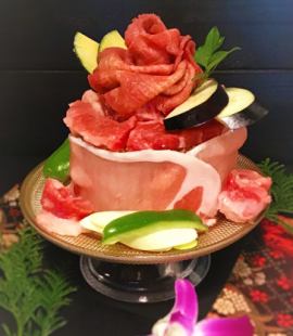 【肉ケーキ】記念日やサプライズに！　5000円～