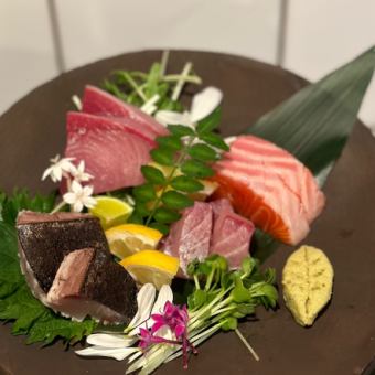 お造り盛り合わせ 