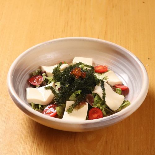 Sea grapes and tomato tofu salad with shikuwasa dressing