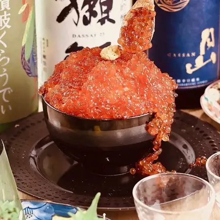 【週末も3h飲放】旬鮮魚の盛合せやいくらこぼれ飯が楽しめる飲放題付全11品～会心～コース