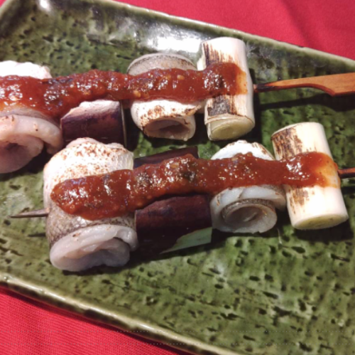 梭鱼串配葱花和味噌酱（1串）