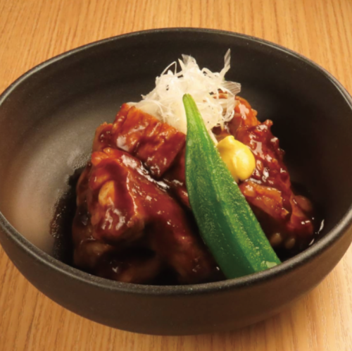 味噌炖国产猪五花肉软骨