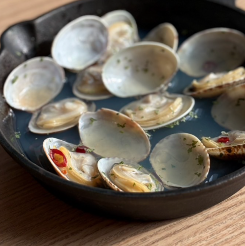 【蒸し】あさりの白ワイン蒸し